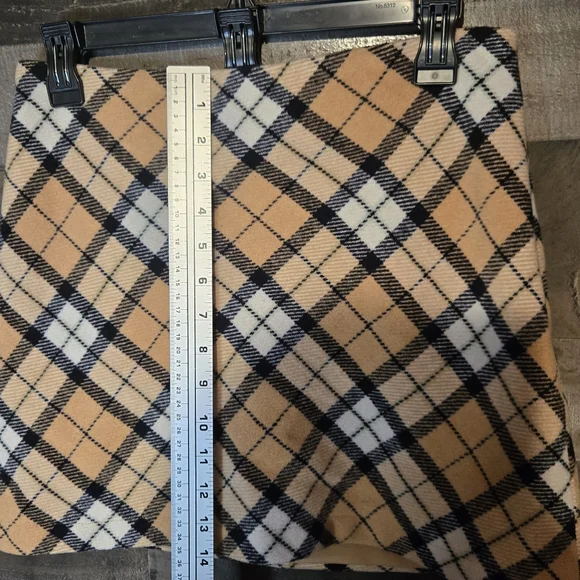 Forever 21 Plaid Mini Skirt in Tan, Black, and White - Picture 3 of 7
